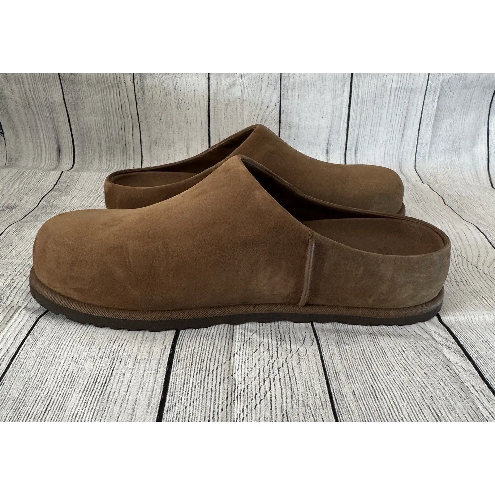 Women's Ugg OTZO Clog 1175209  Chestnut SUEDE SIZE 9 - Image 2