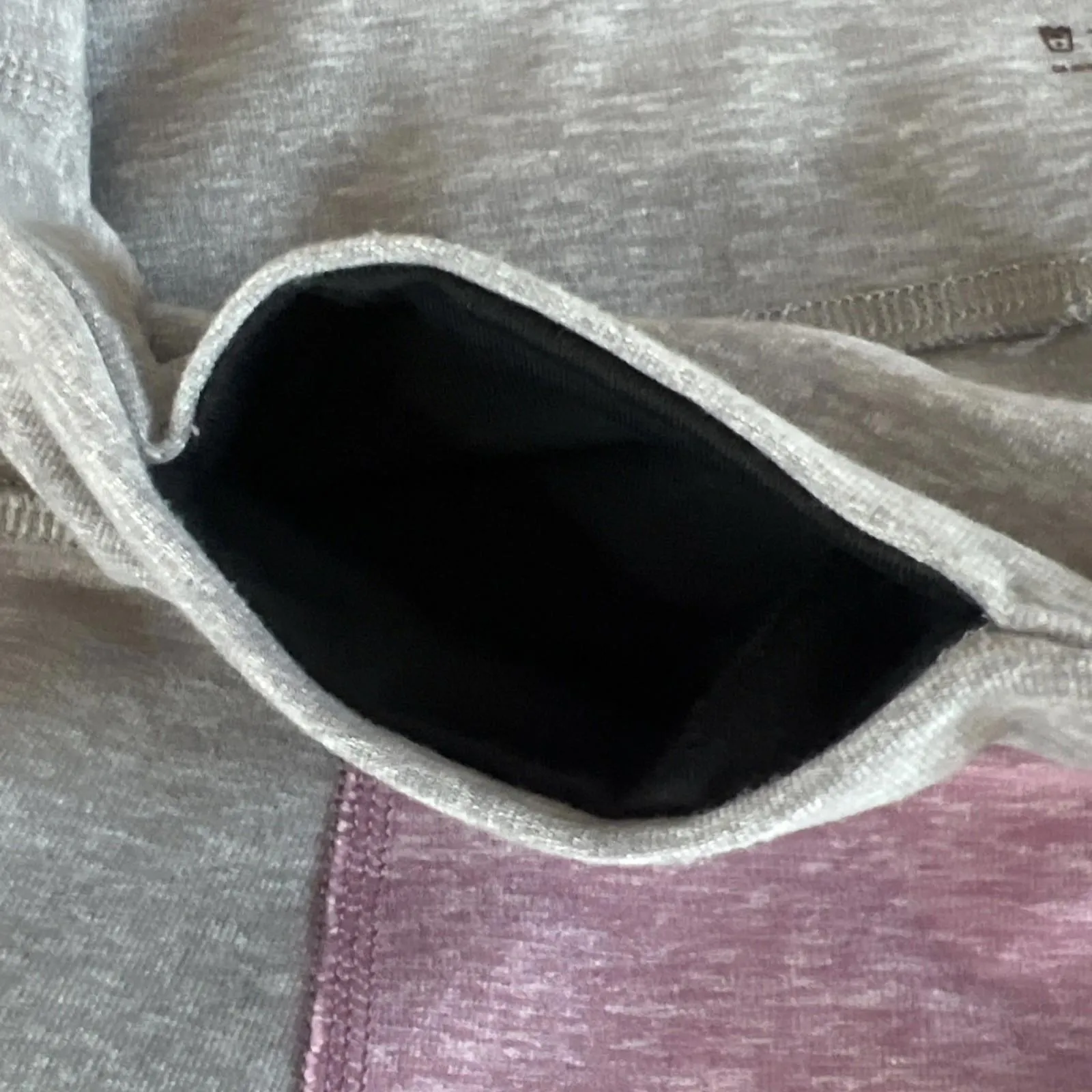 Aritzia The Constant Colorblock Legging Gray/Pink/Purple Size Medium - Image 6