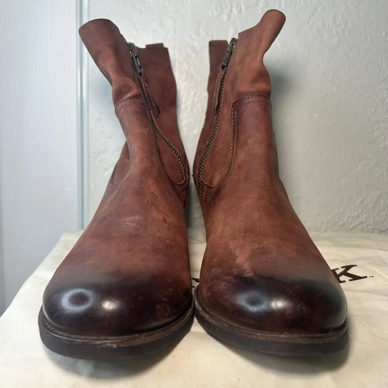 Trask Madison Size 8.5 Brown Leather Ankle‎ Boots Side Zip w Dust Bag - Image 2
