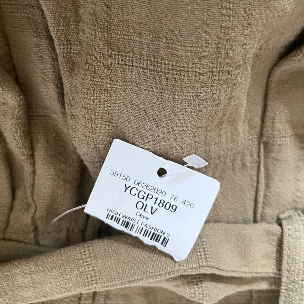 GOOD LUCK GEM Women's High Waist Paper Bag Khaki Green Shorts Large | NWT - Image 5