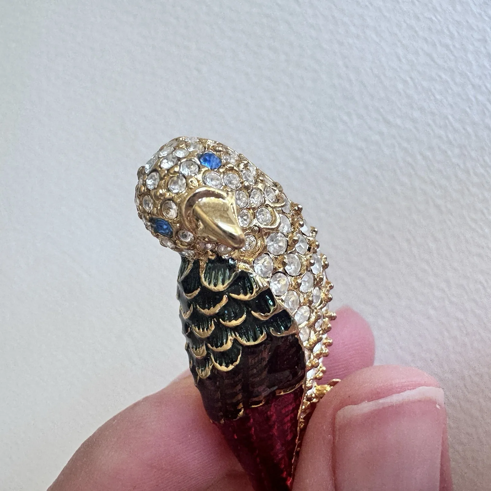 Giorgio Vintage Gold Tone Rhinestone Enamel Red Parrot Pin Brooch 2.75” - Image 4