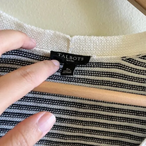 TALBOTS SWEATER STRIPED BUTTON SLEEVE V NECK WOMENS SIZE SP‎ PETITE BUTTON - Image 2