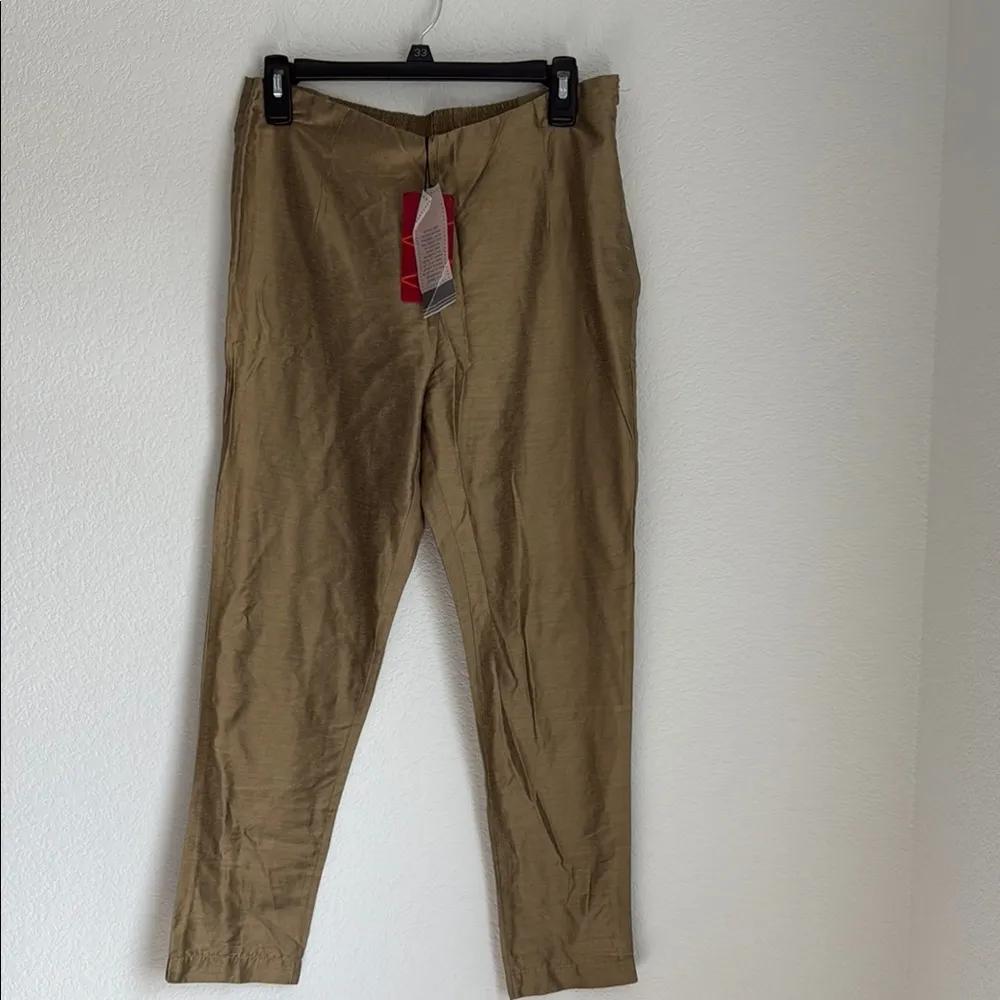 Tan Pantsuit with Classic Design and Versatile Style Size 10 - Image 4