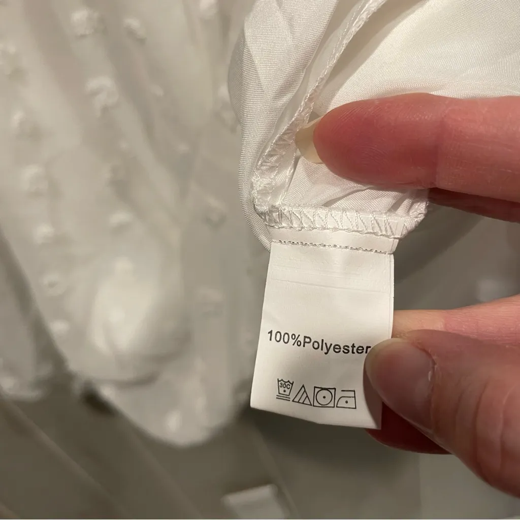 Cute NWT white semi sheer polka dot on or off the shoulder flowy top angel fairy Size M - Image 6