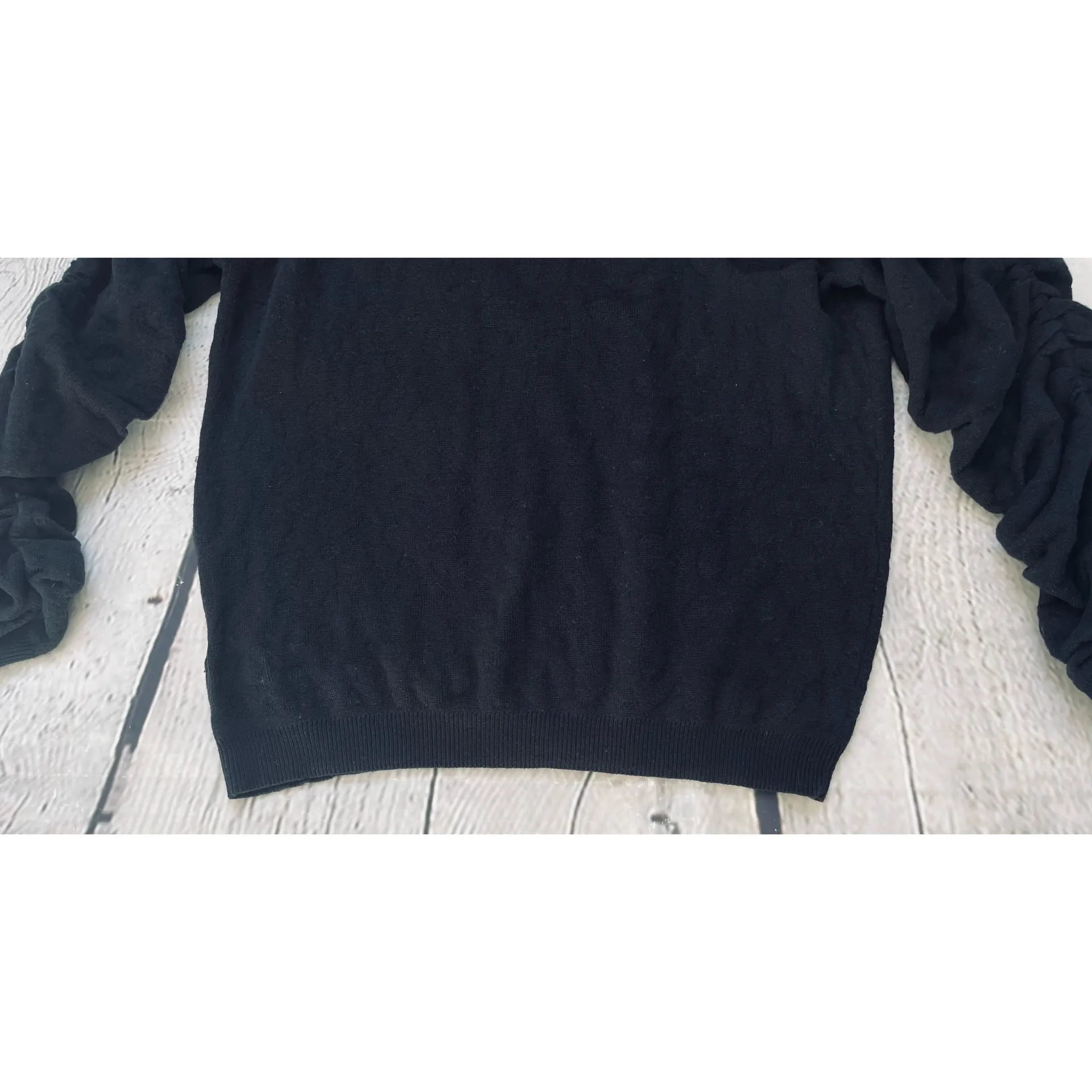 Itana Black Leopard Sweater - Image 13