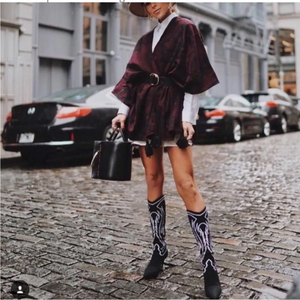 Cleobella x Rachel Zoe Sevigny Bordeaux Capelet Cape Shawl One Size - Image 12