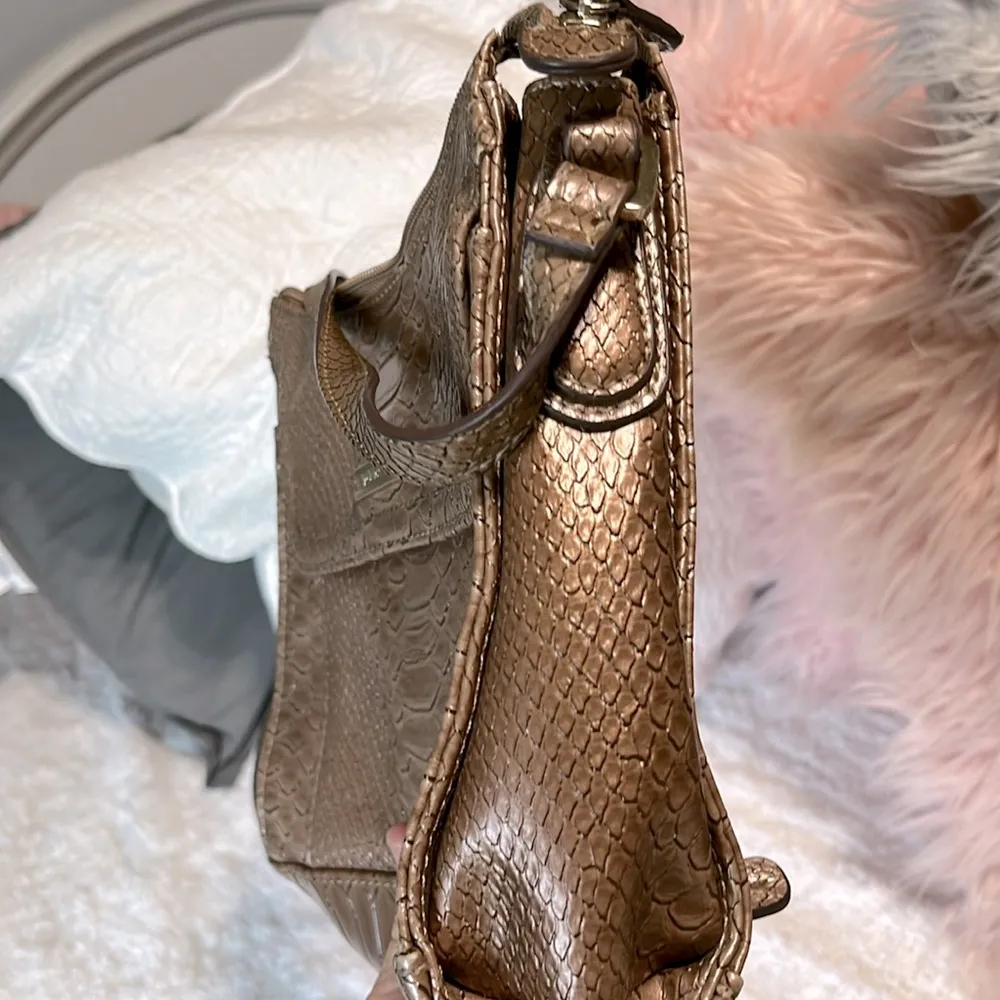 Liz Claiborne Shoulder Bag - Image 11