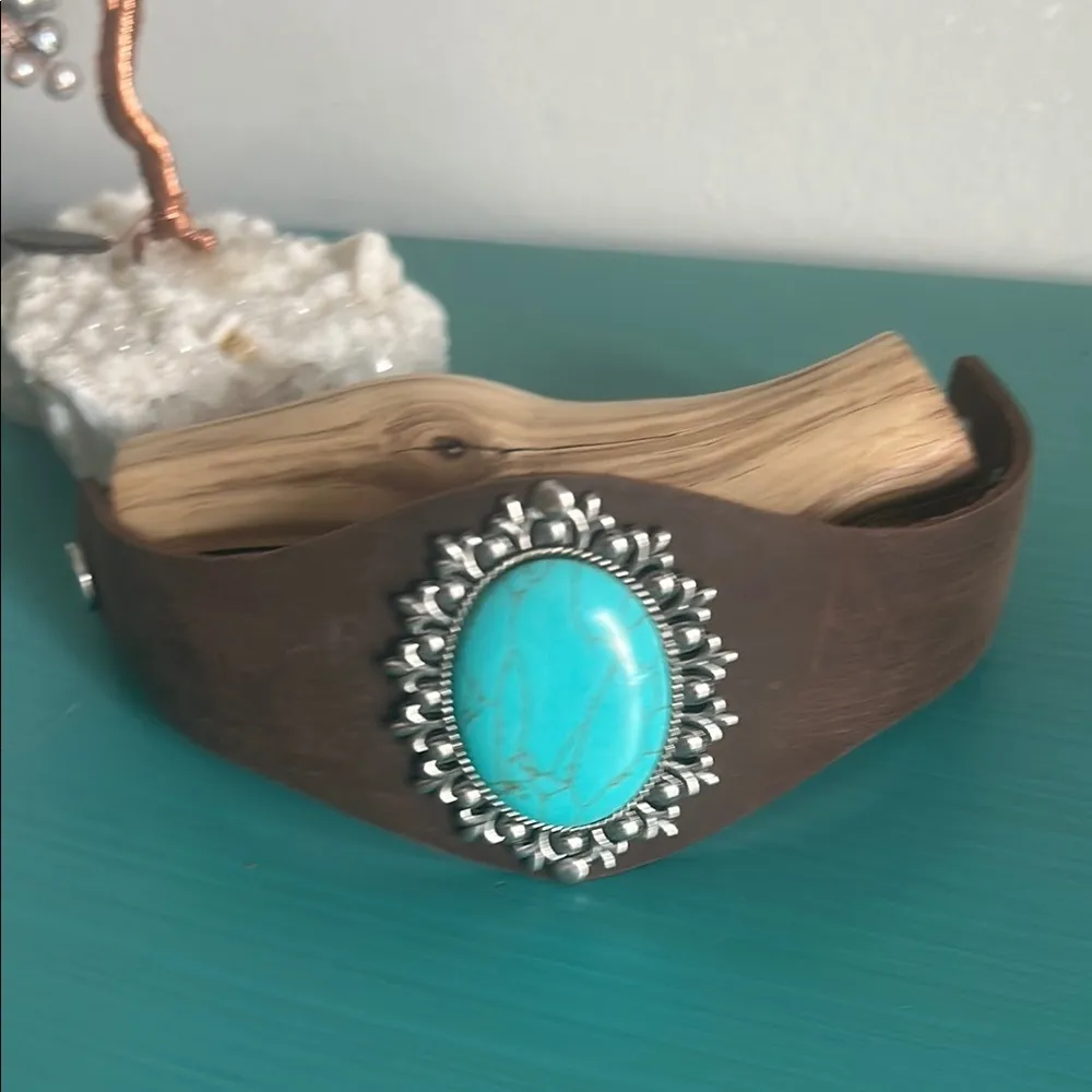 Turquoise Colored Dyed Howlite in Silver Tone Statement Leather Cuff Bracelet Blue - Image 9