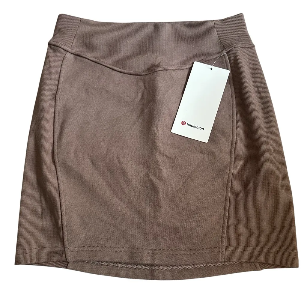Lululemon Women's Scuba High Rise Mini Skirt Color Taupetastic TPTC Size S NWT - Image 2