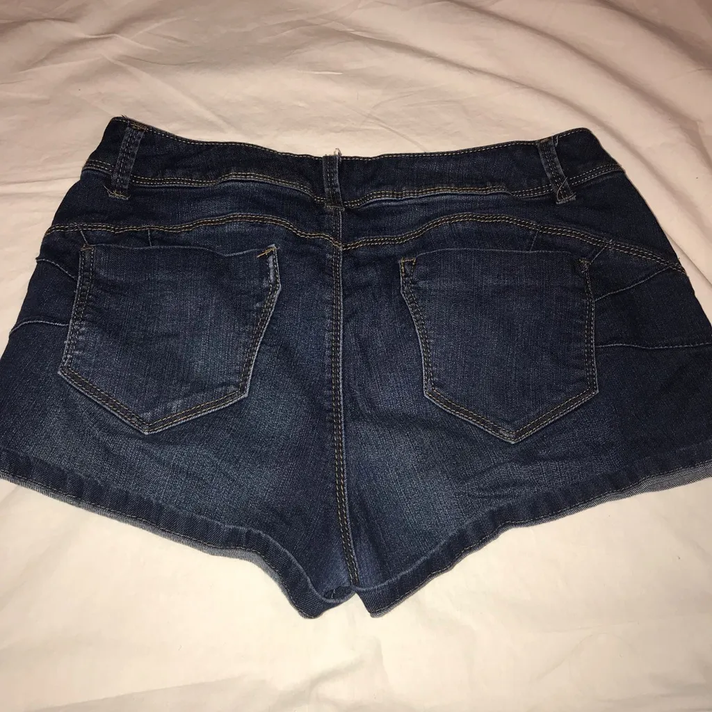 Blue Spice Jean Shorts Size 11 - Image 3