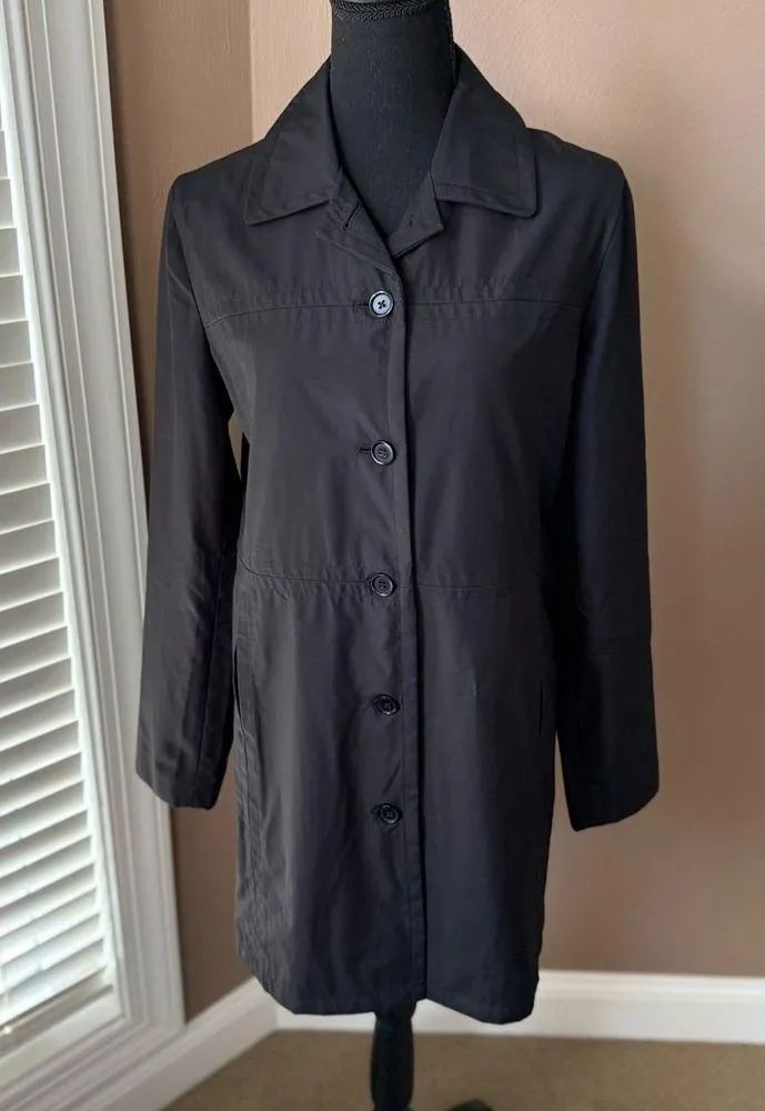 Old Navy Woman’s Fitted Lightweight Black Rain Coat Size Medium - Image 9