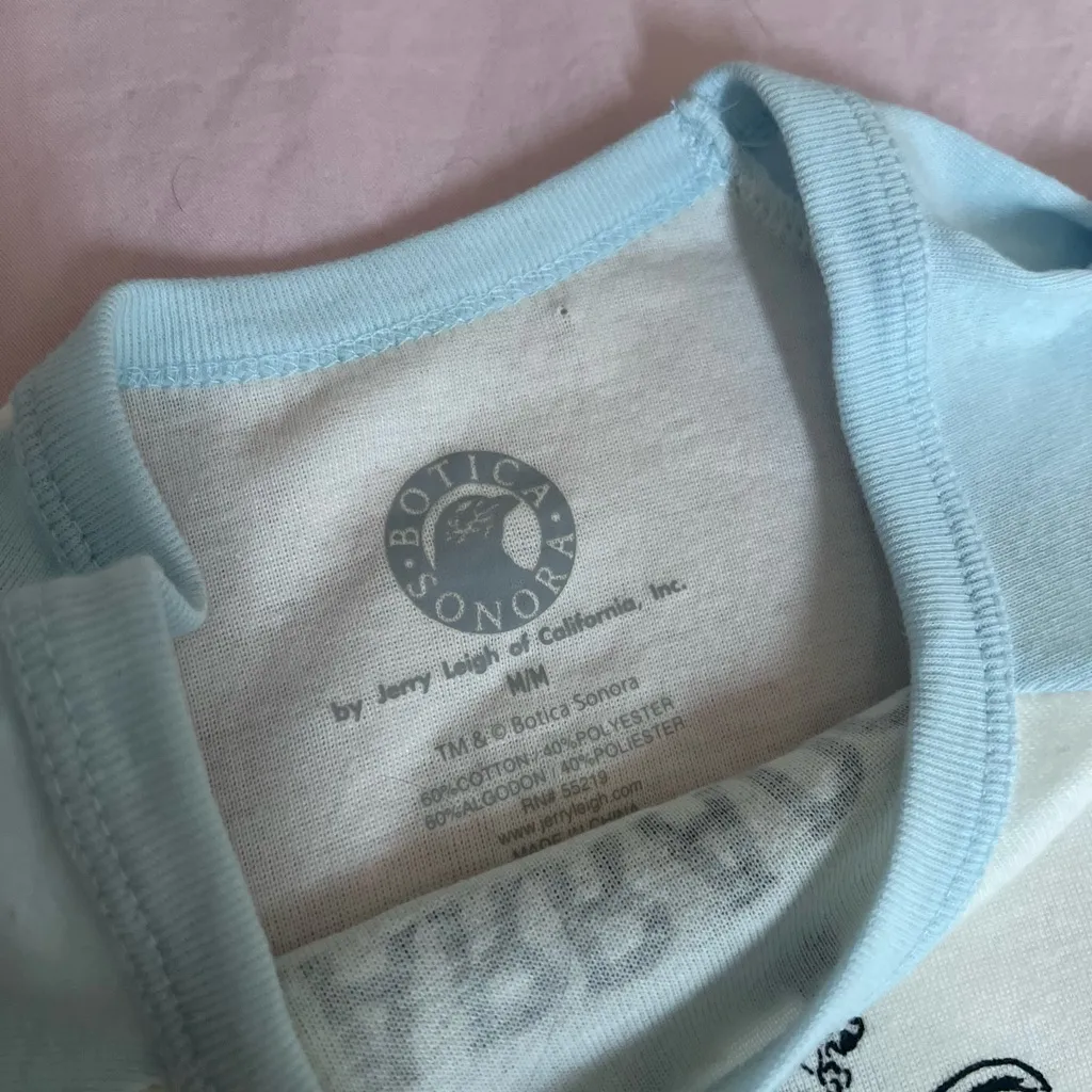 Angel Print Blue and Cream Crop Top - Image 2