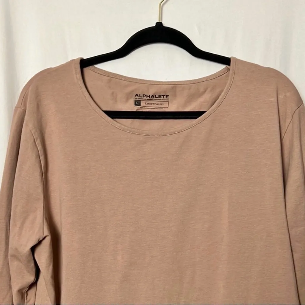 Alphalete  Tan LifeStyle Fit Long Sleeve Tee Size Large - Image 2