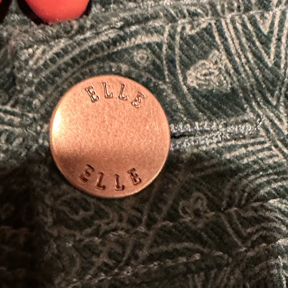 Elle Green Paisley Velvet Low Rise Straight Leg Casual Pants Pockets Sz 10R. - Image 4