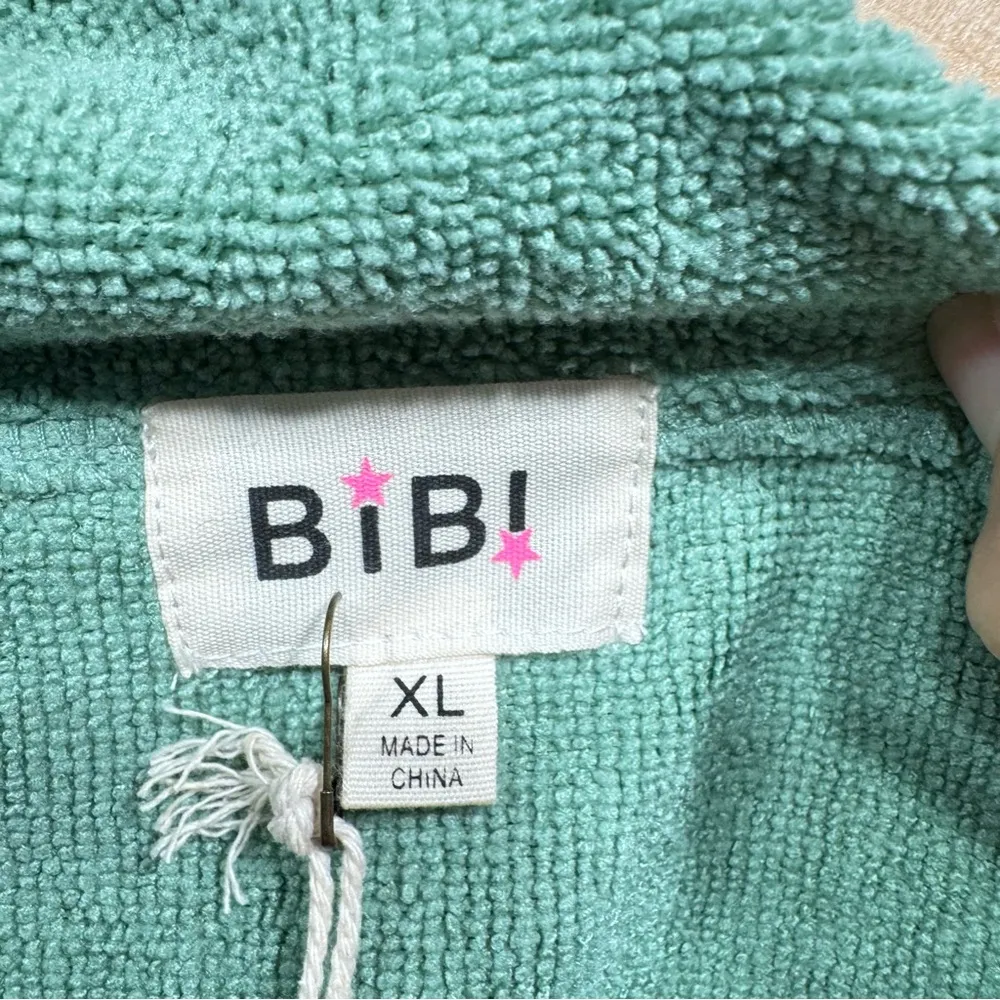 BiBi Sage Green Terrycloth Long Sleeve 2 Button Top with Elastic Cuffs & Waist Size XL - Image 11