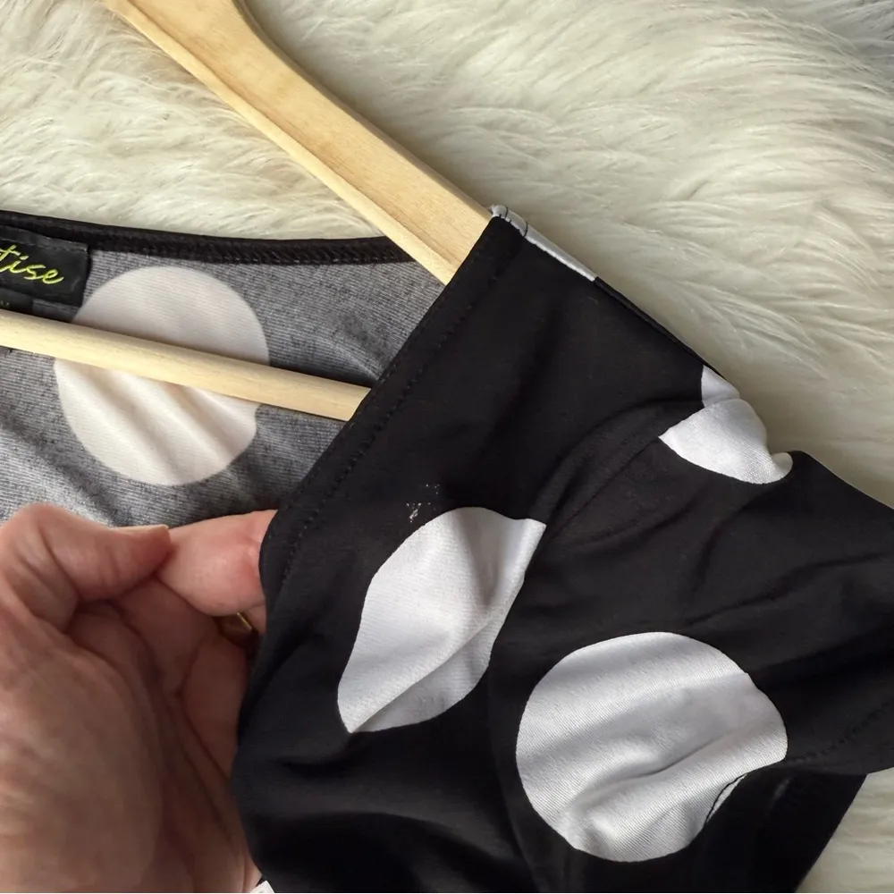 Y2K Bold Print Top Black & White Polka Dot Size M - Image 7