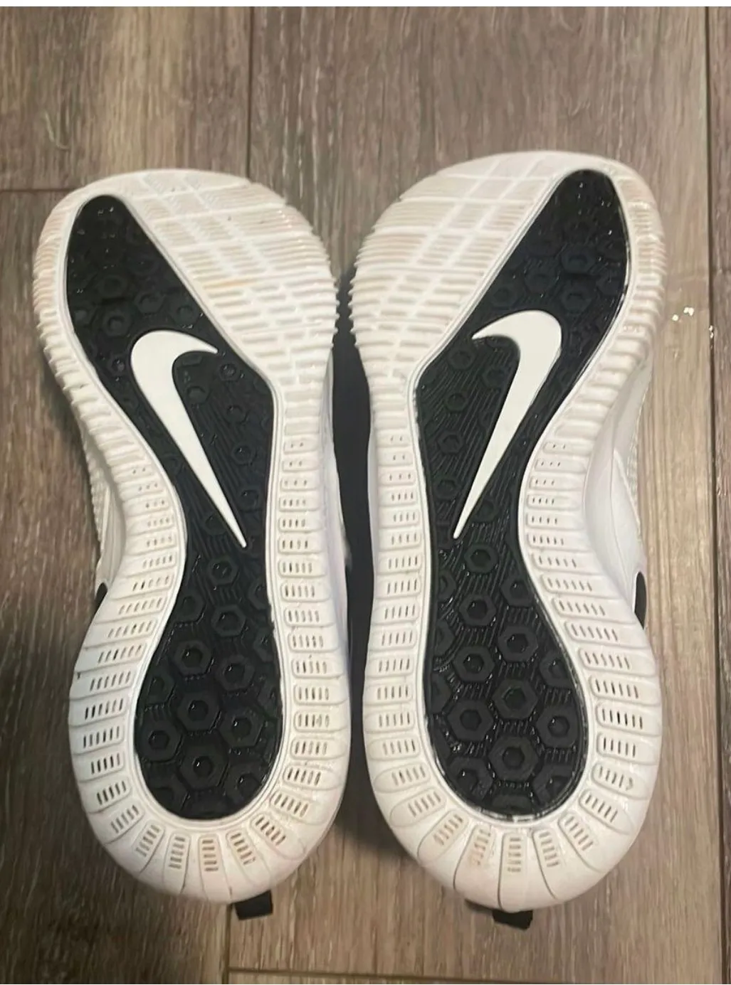 Volleyball / Court Shoes - Image 4