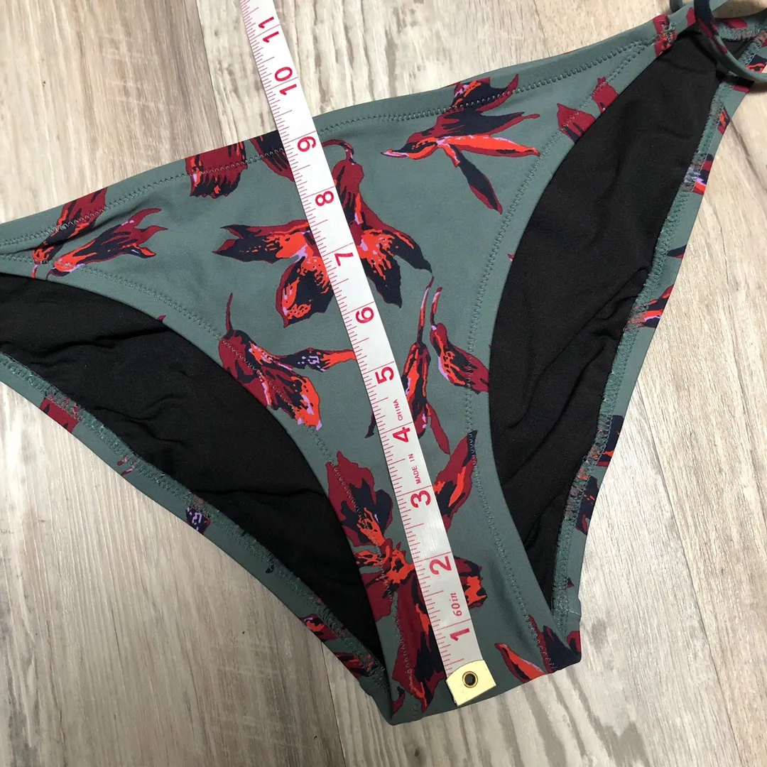 NEW Hipster String Bikini Winter Orchid - Image 7