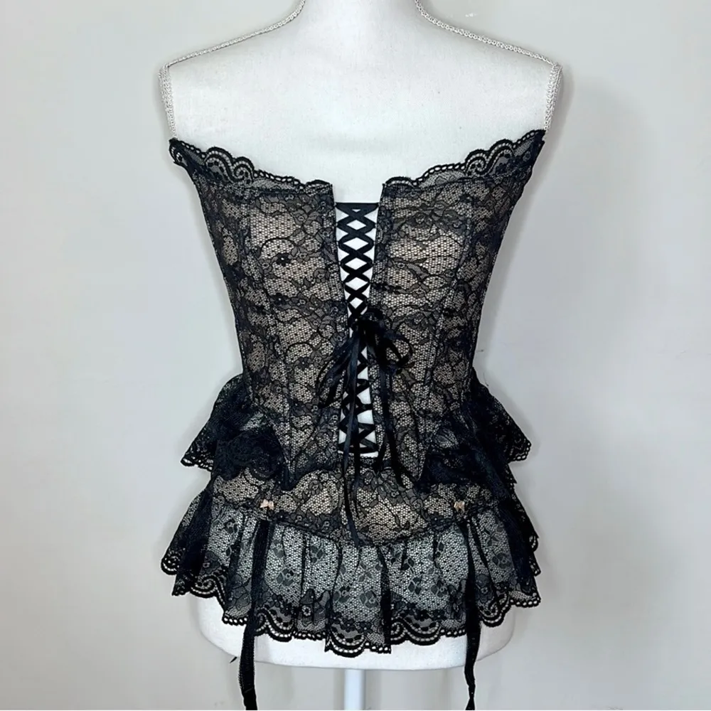 Victoria’s Secret Y2K Lace Corset Set - Image 5