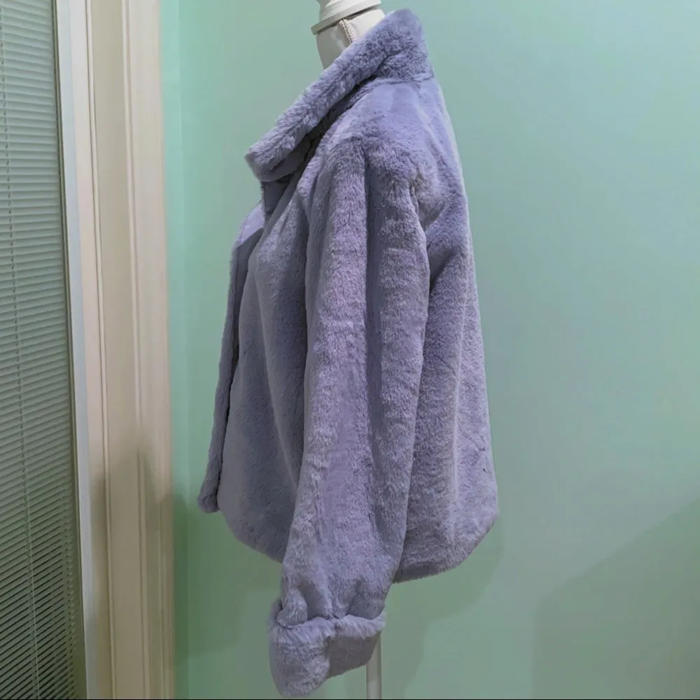 NWT Philosophy Periwinkle GORGEOUS Faux Fur Jacket M - Image 5