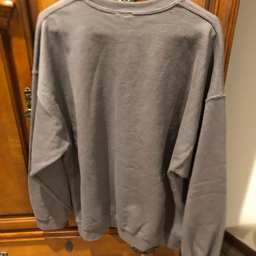 NWT JUNK FOOD WOMENS AC/DC GRAPHIC SWEATSHIRT LARGE - Image 3