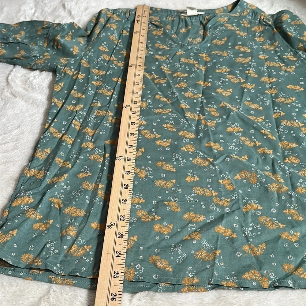 Caslon Split Neck Top in Green Yellow Mia Floral size small 100% Modal - Image 11