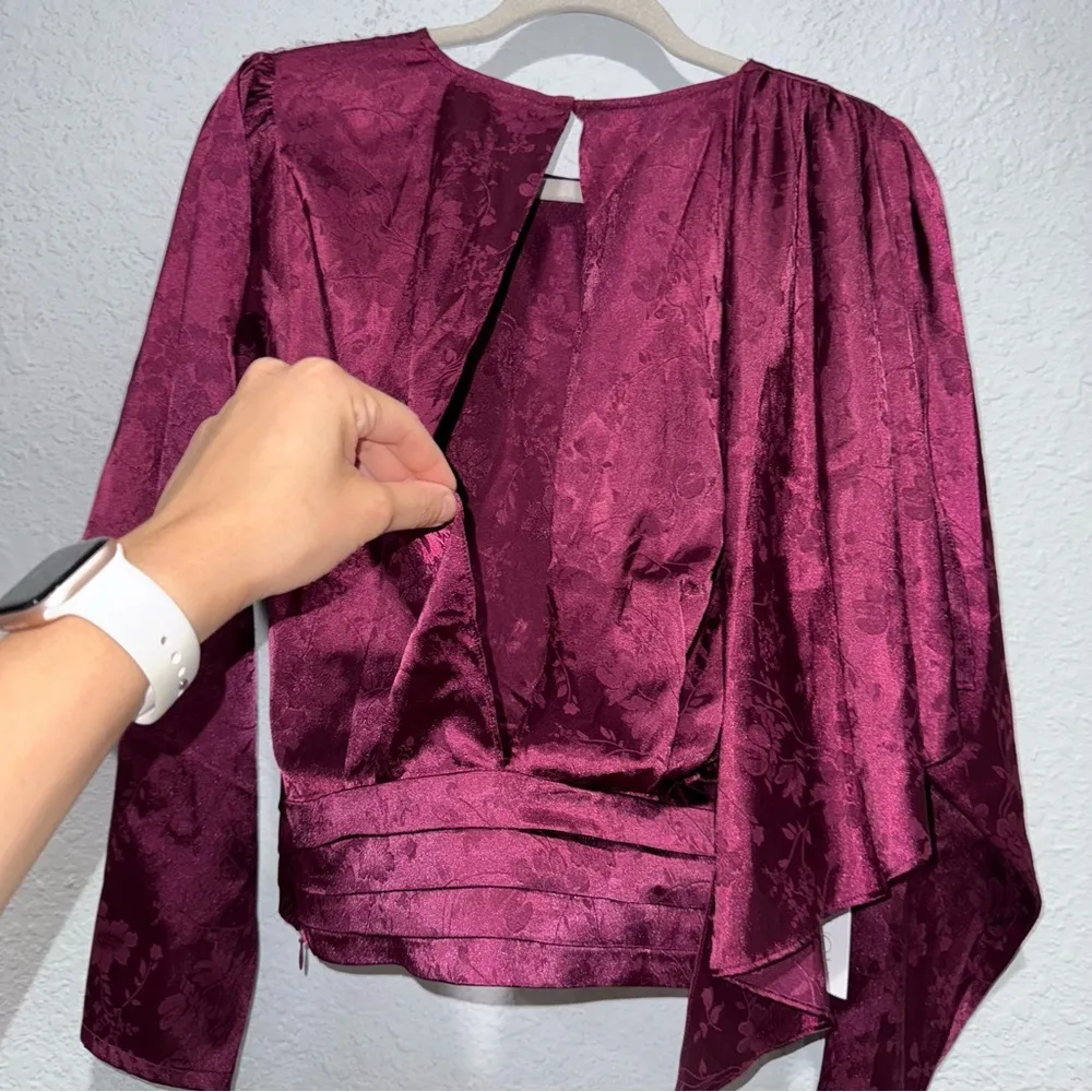 NWT Ronny Kobo Monet Floral Blouse M | Purple Satin
Draped Jacquard Top Size M - Image 10