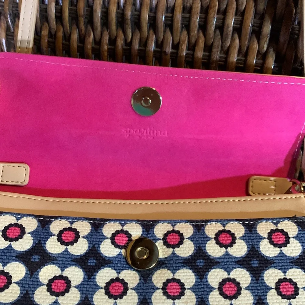 Spartina 449 Wallet Crossbody - Image 5