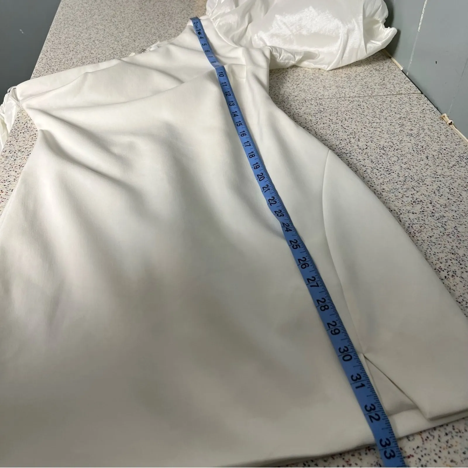 NWT Likely NYC Statement Sleeve One Shoulder White Bodycon Dress Women’s Size 4 - Image 9