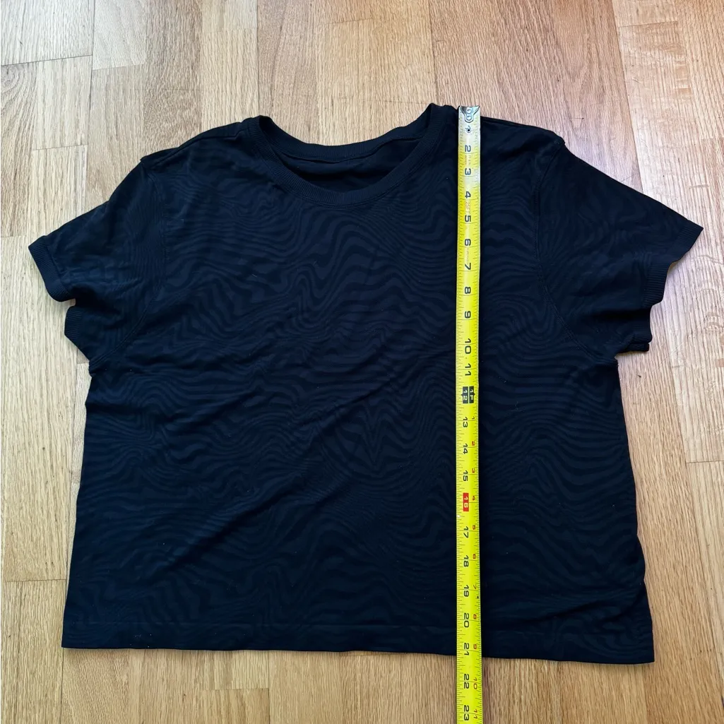 DSG Women’s Black Short Sleeve Workout T - Image 6