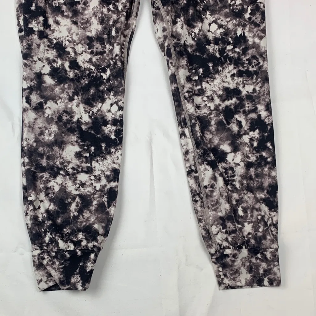 Athleta size small Salutation printed jogger Black White Tie-Dye Leggings pocket - Image 5