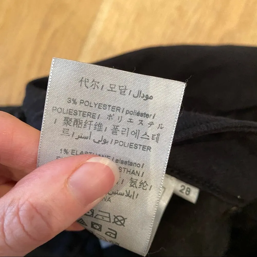 Guess - Denim Fray Hem Shorts in Black - Image 6