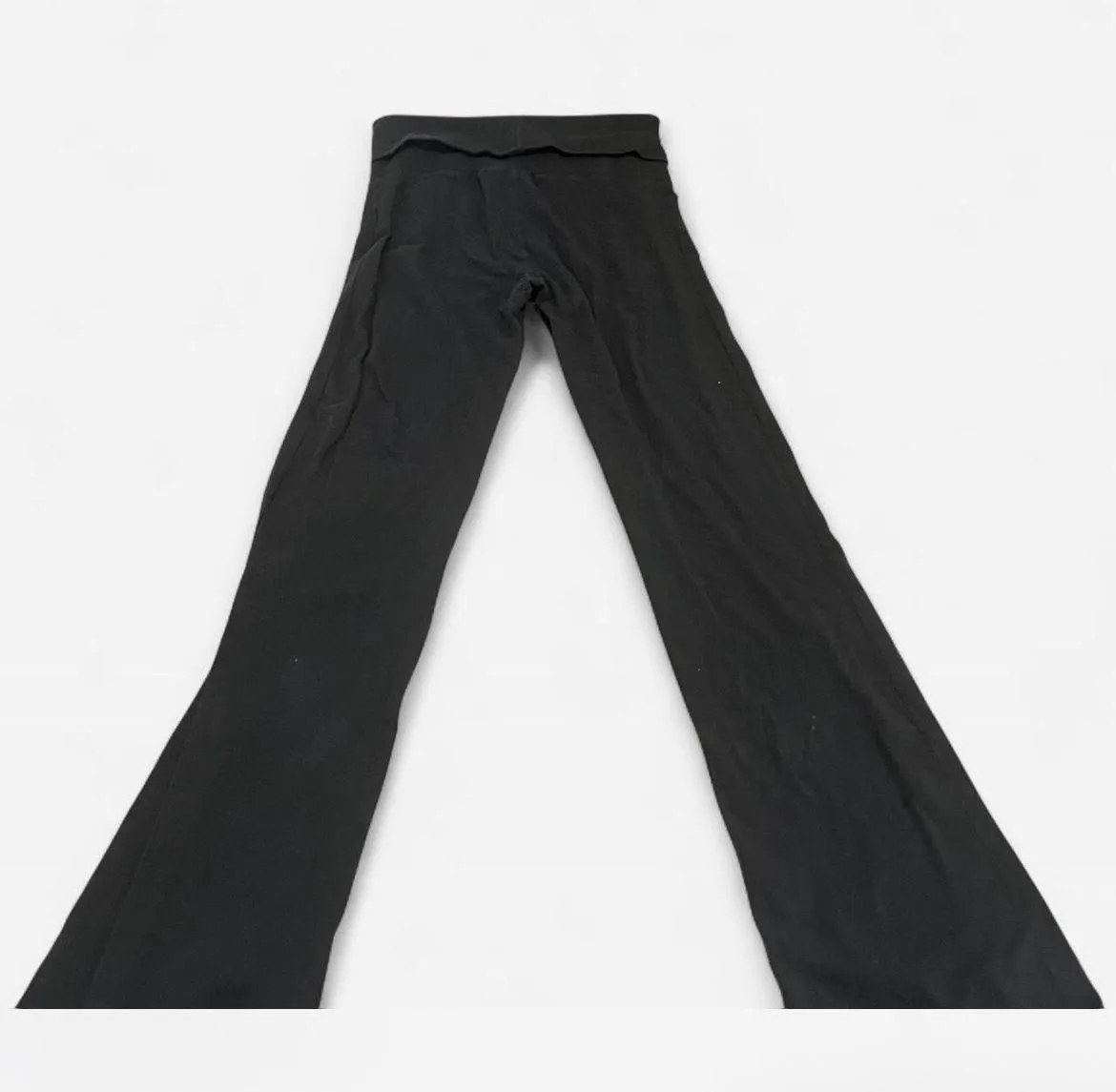 Skims yoga flare pants  - Image 5
