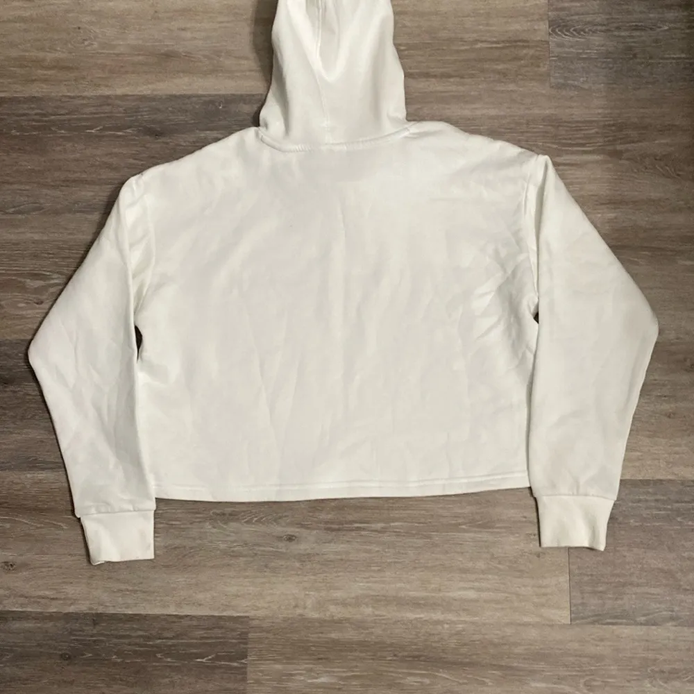 White Hoodie with Silver Logo size M - Image 5