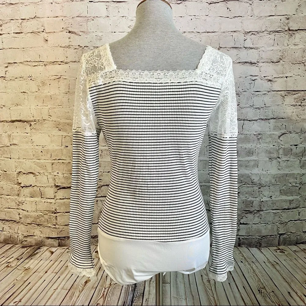 White Birch Striped Long Sleeve Bodysuit With Lace Detail Gray White XL - Image 7