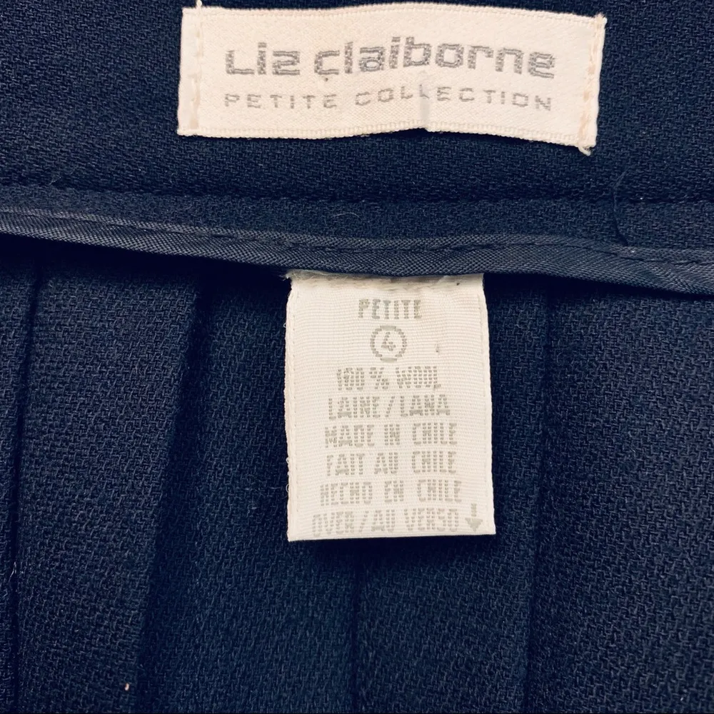 Liz Claiborne 100% wool unlined pleated skirt. - Image 5