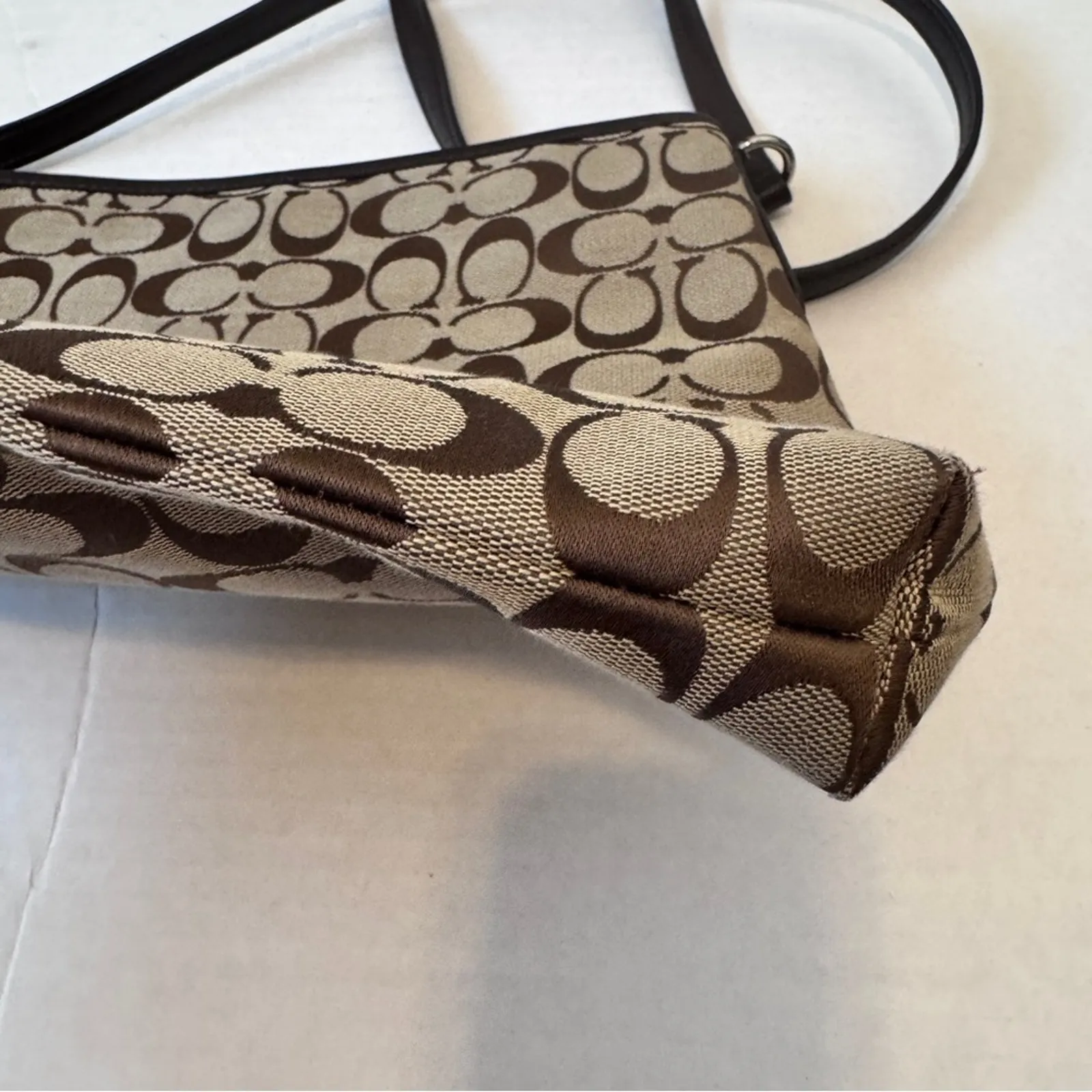 Coach Brown Tan Signature Canvas Crossbody Bag Handbag Purse Leather Trim - Image 4