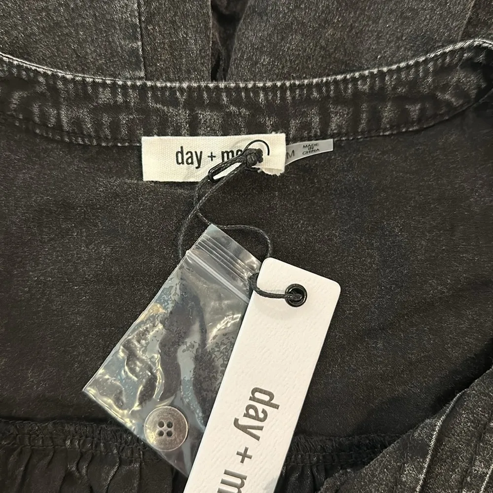 NWT Day and Moon washed black puff sleeve button up dress Sz M Size M - Image 3