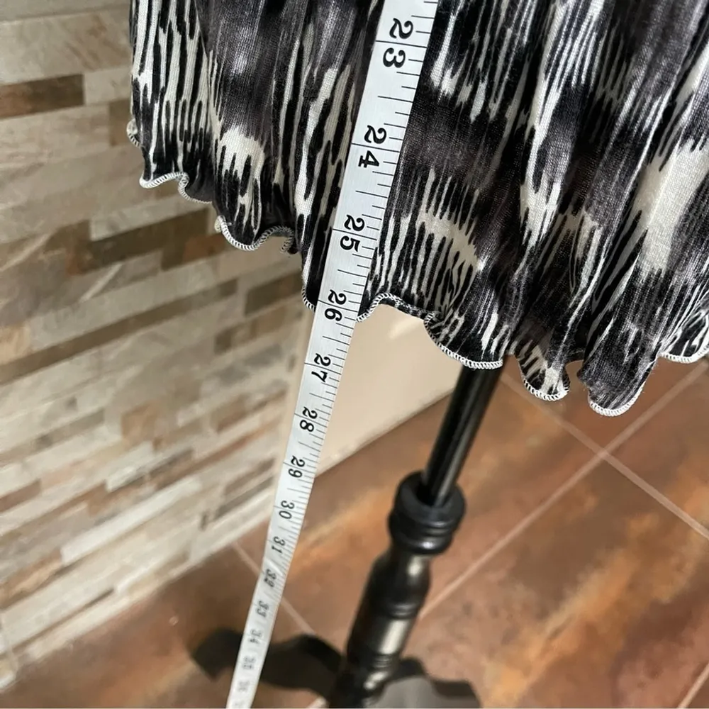 banana Republic Sleeveless Peplum Knit Pleated Top Blouse Size M - Image 9