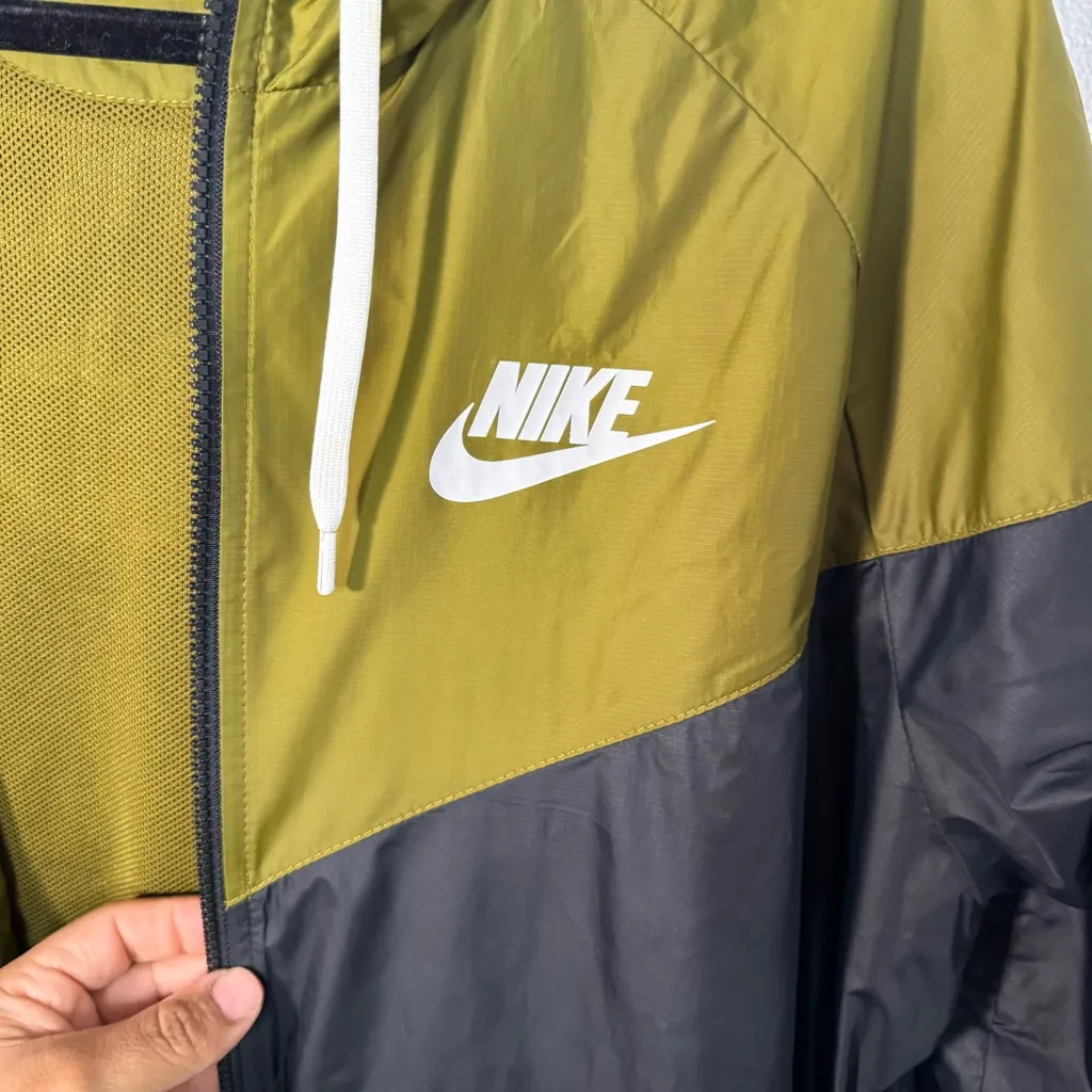 Nike sportswear women’s Windrunner Jacket - Image 11