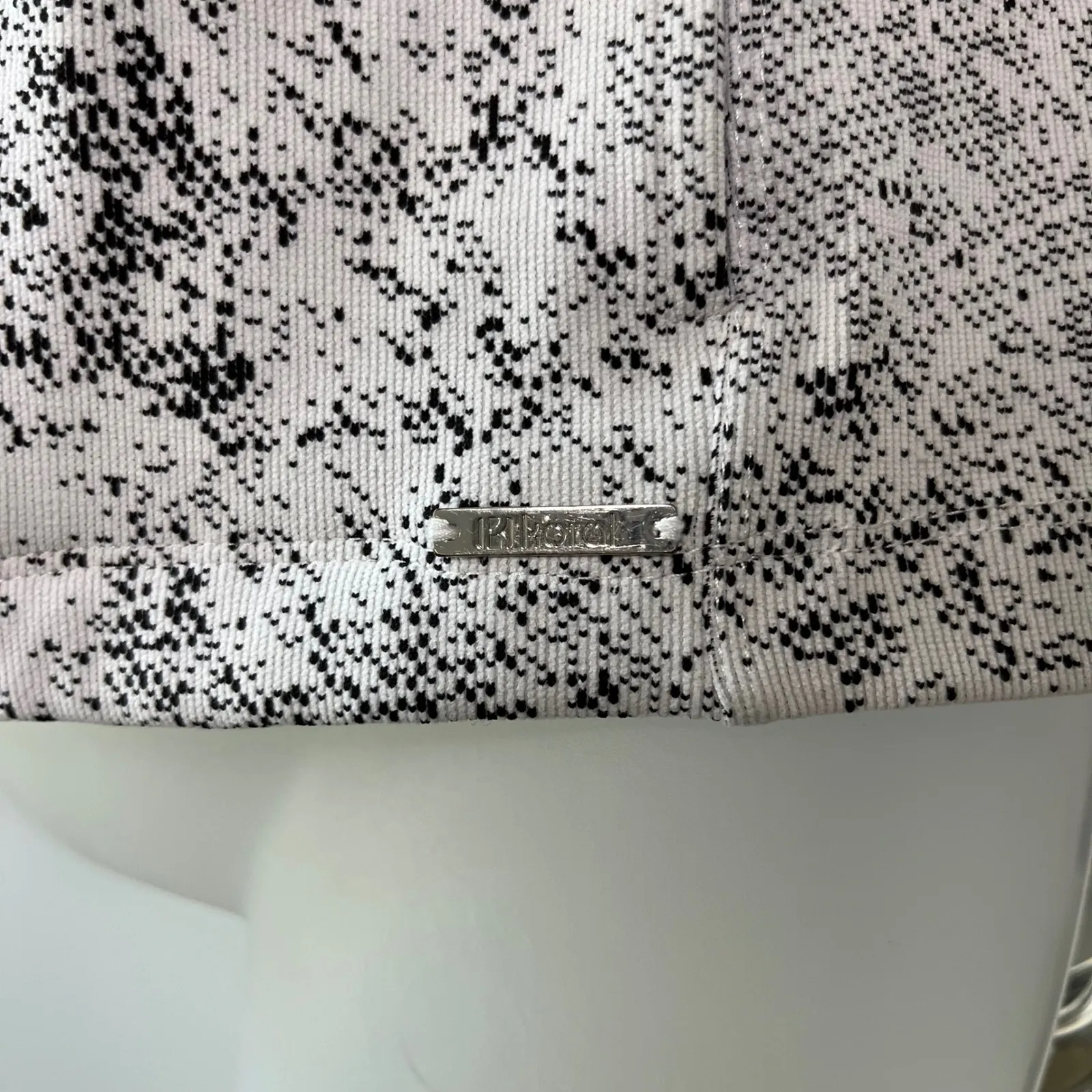 Koral Icebreaker‎ Vest Black White Snake Print Athleisure Athletic Size Medium - Image 8