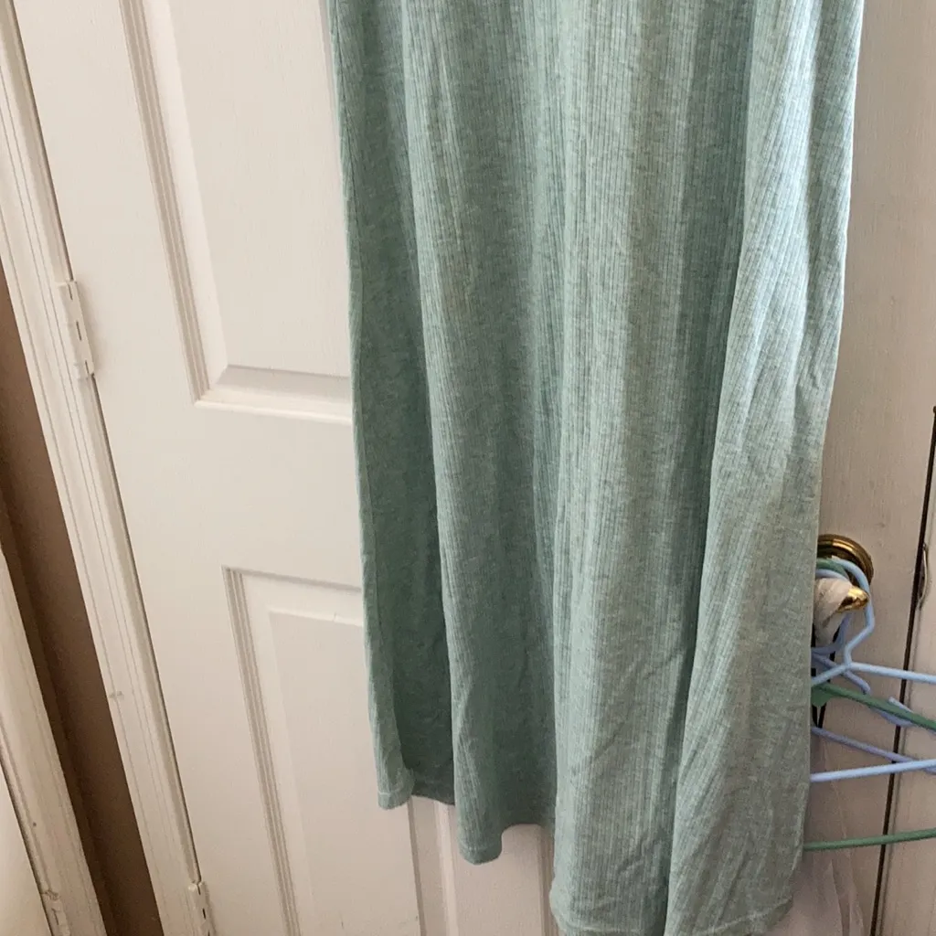 FINAL MARKDOWN Ladies’ High Sierra Lounge Dress (M) - Image 3