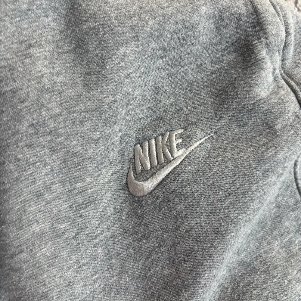 NIKE sweatpants - Image 6