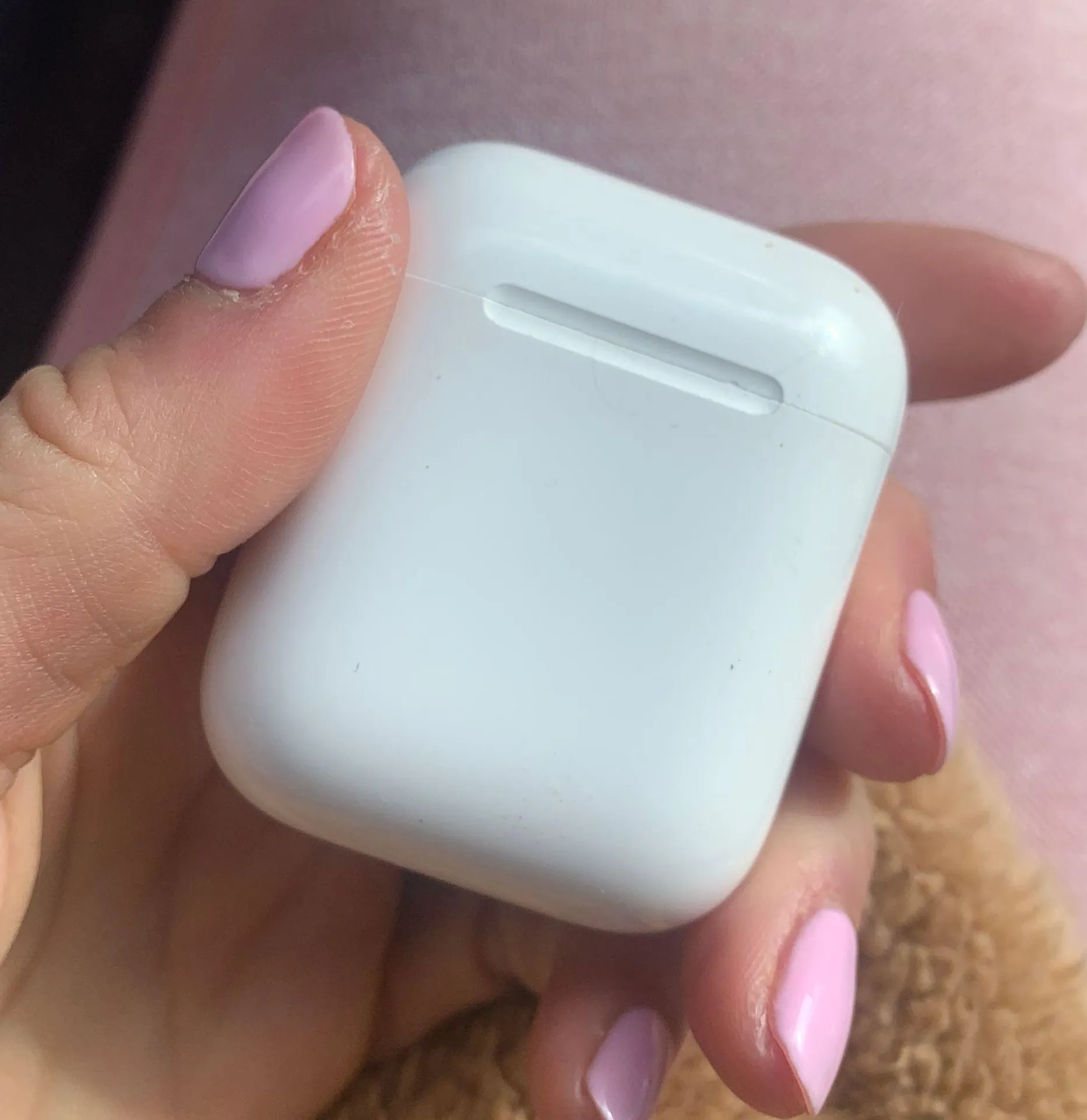 Apple AirPods 2nd Gen With Case - Image 3