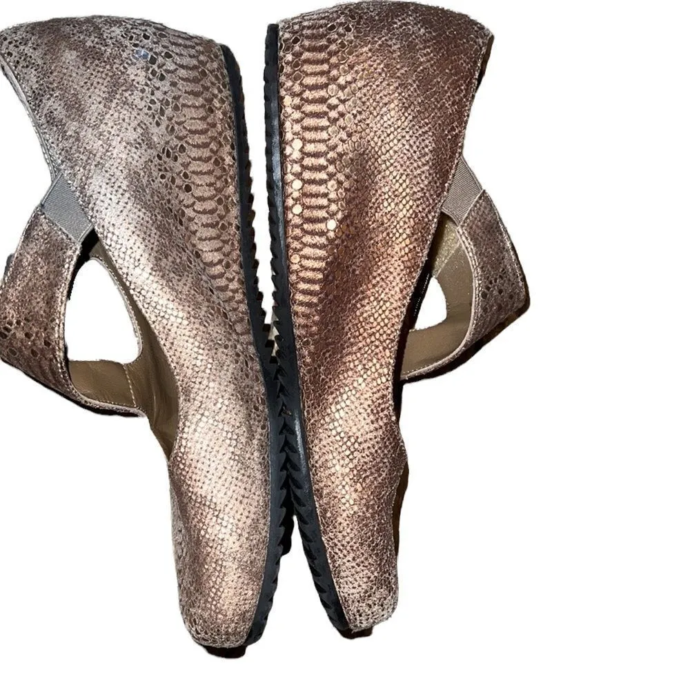 Anyi Lu Gold Snakeskin Leather Shoes Size 5 Gold - Image 3