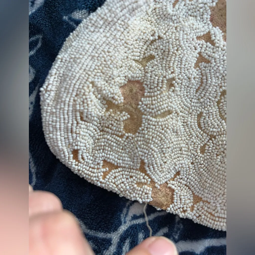 Rare Vintage 1920’s Micro Beaded Kiss - Image 8