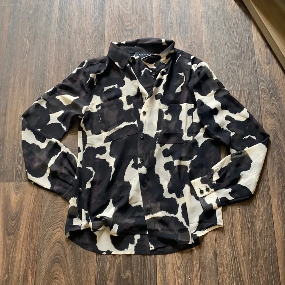 Sanctuary  Button Up - Image 2