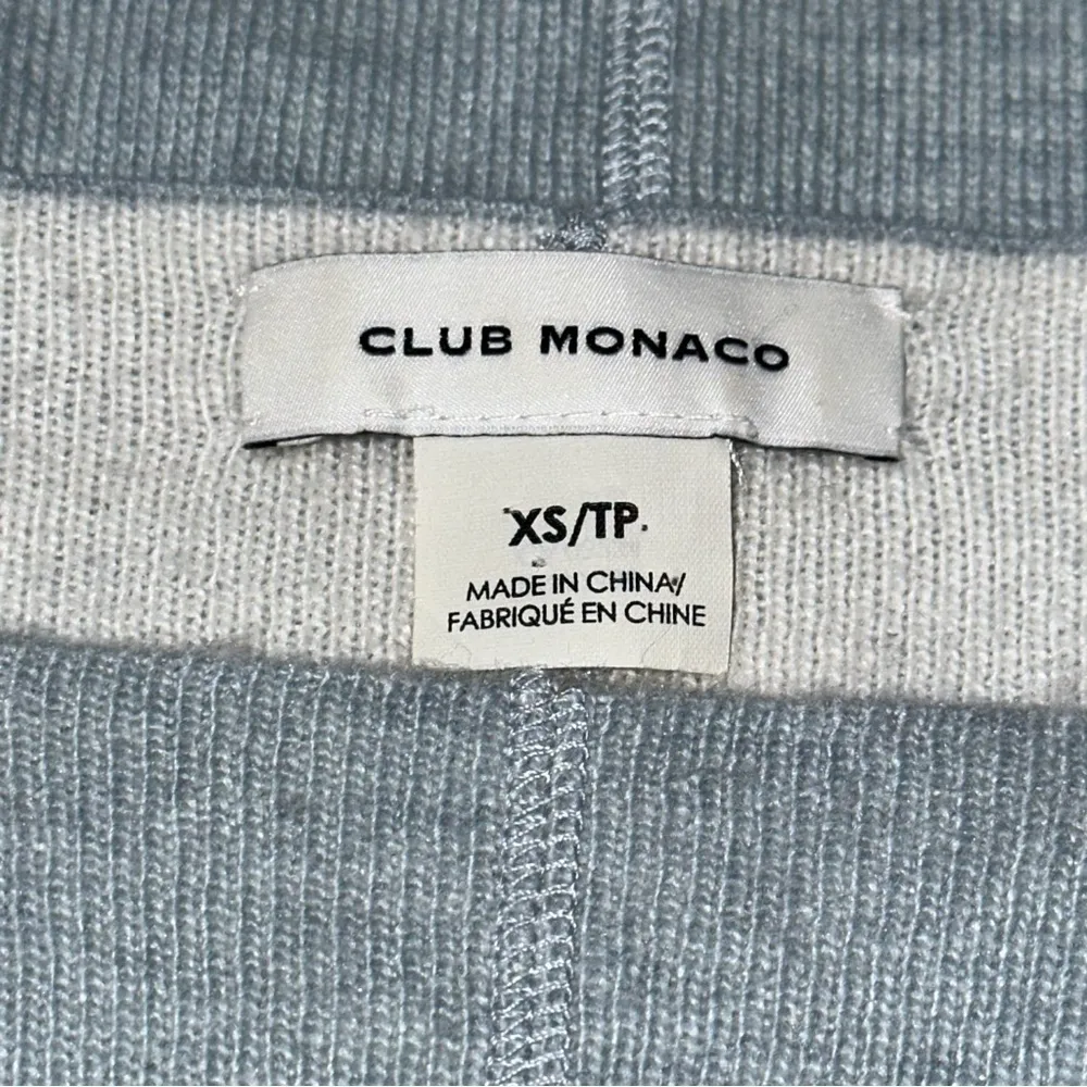 Club Monaco Women’s XS Light Blue Reverse Cream Viscose Wool Alpaca Knit Sweater - Image 5