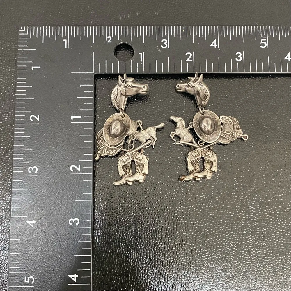Unique Vintage Pewter Western Horse Saddle Cowboy Hat Boots Gun Charms Earrings - Image 10