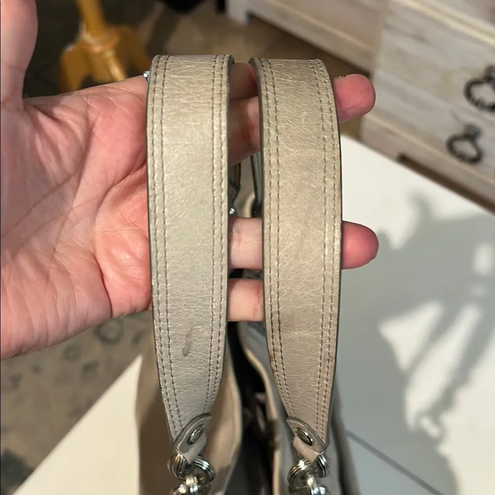 Coach Cream Shoulder Bag tote with Structured Design - Image 2